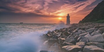 The units will be installed on breakwaters, where the high tidal power is.